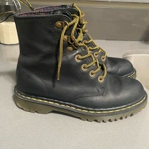 Dr. Martens LUANA